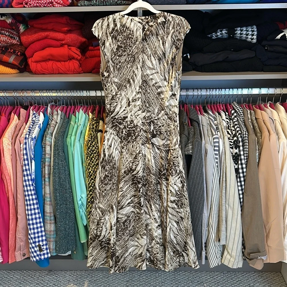 Evan Picone ivory/tan/brown print front ruched side zipper lined midi dress 6